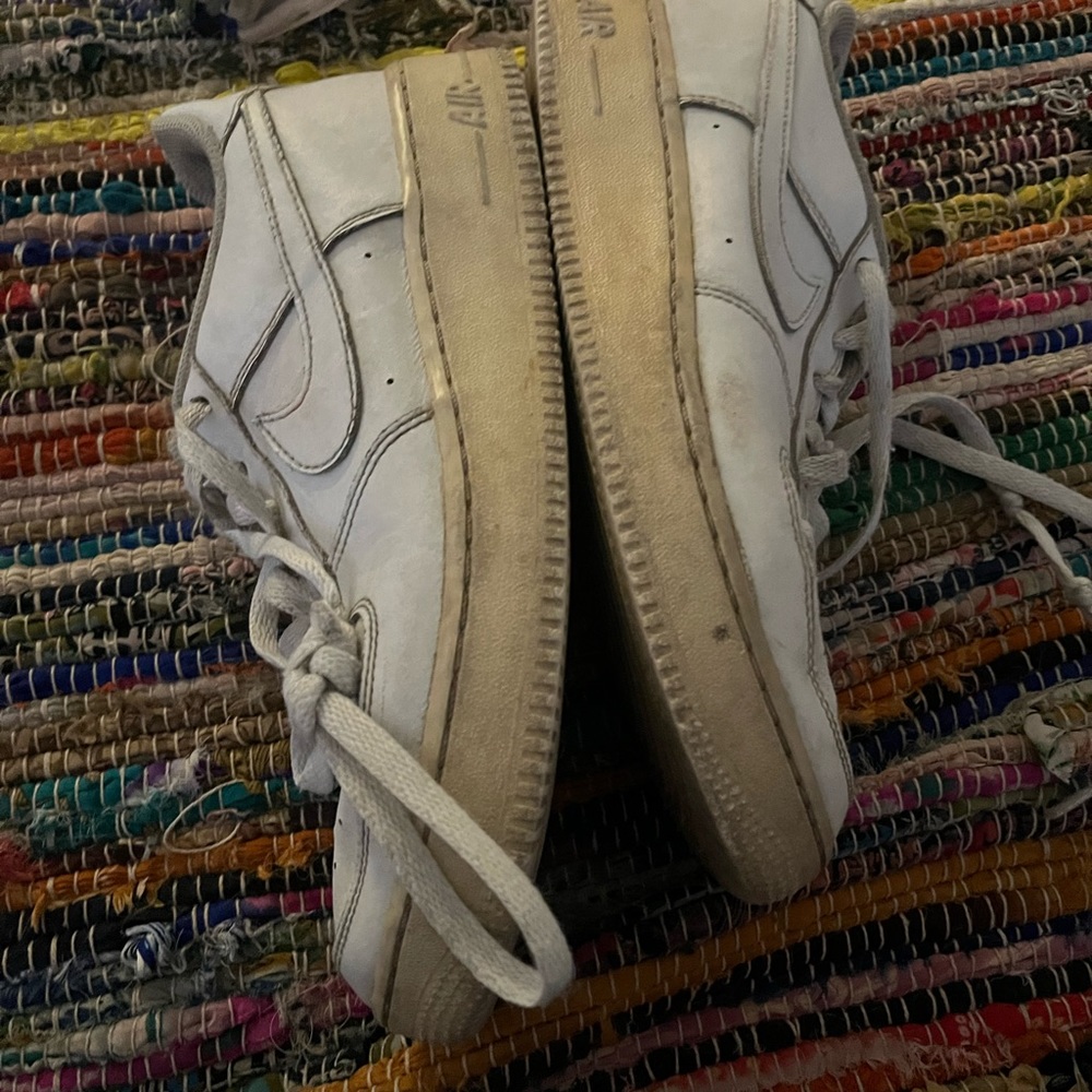 Air forces - Picture 3 of 4